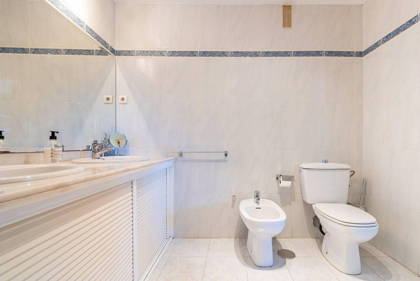 Appartement 'Costa Lago Playa' met zeezicht, wifi in Playa Los Álamos, Torremolinos, Spanje voor 5 personen foto 24