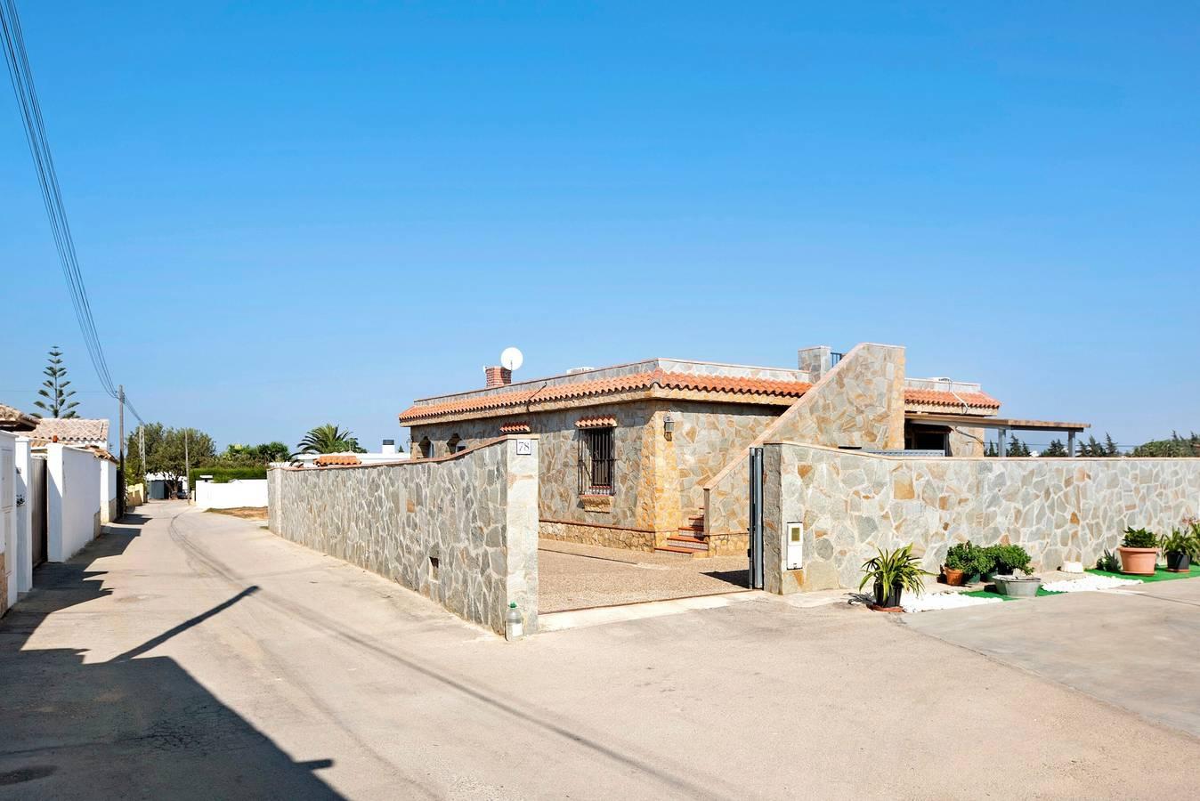 "Casa Isabel" vlak bij zee met zwembad, airco, Wi-Fi in Conil de la Frontera, Costa de la Luz, Spanje voor 4 personen foto 20