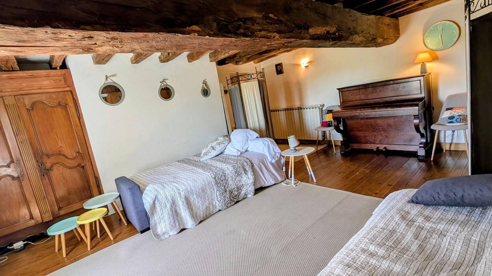 Vakantiehuis met privézwembad en zwembad in Folles, Frankrijk voor 8 personen foto 19