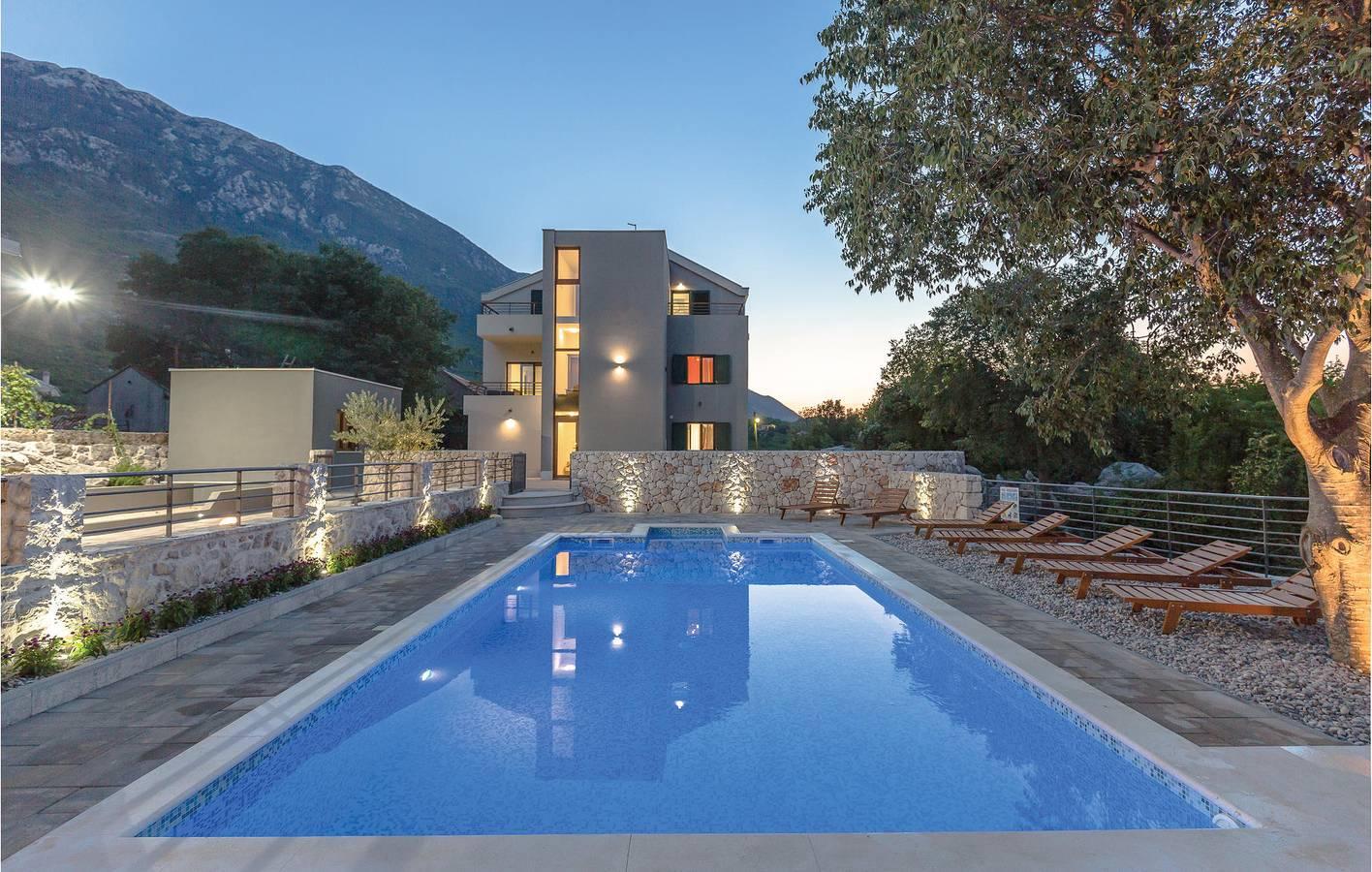 Vakantiehuis in Split-Dalmatië, Kroatië voor 15 personen foto 2