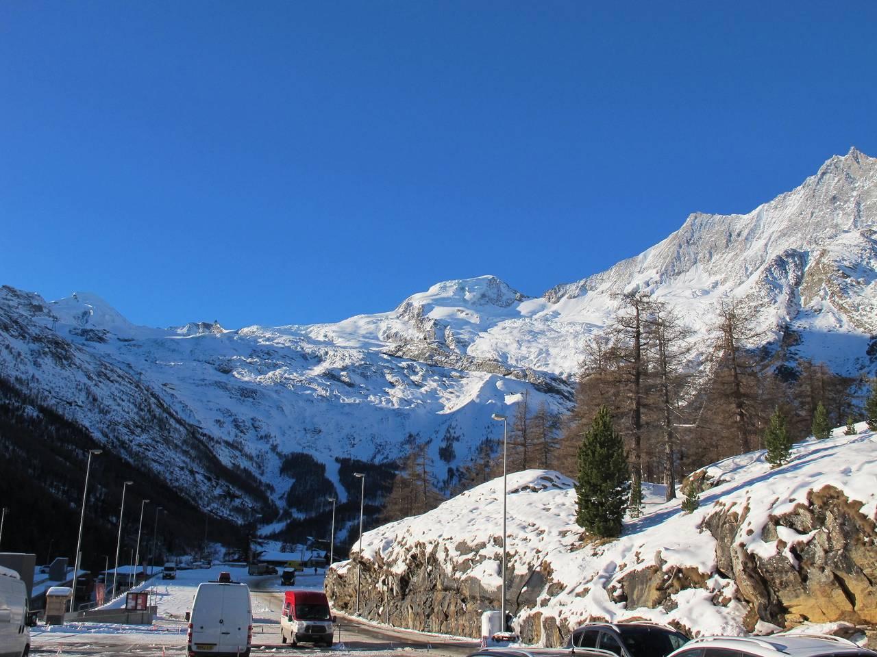 Vakantieappartement met balkon in Saas-Fee, Walliser Alpen, Zwitserland voor 7 personen foto 24