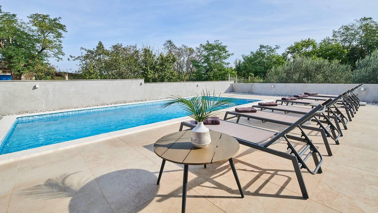 Vakantiehuis met privézwembad en zwembad in Brtonigla, Općina Brtonigla, Kroatië voor 8 personen foto 24
