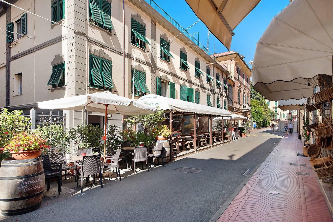Appartement 'Beach Paradise - Napoleone' met privétuin en Wi-Fi in Levanto, Levanto Gemeente, Italië voor 6 personen foto 23