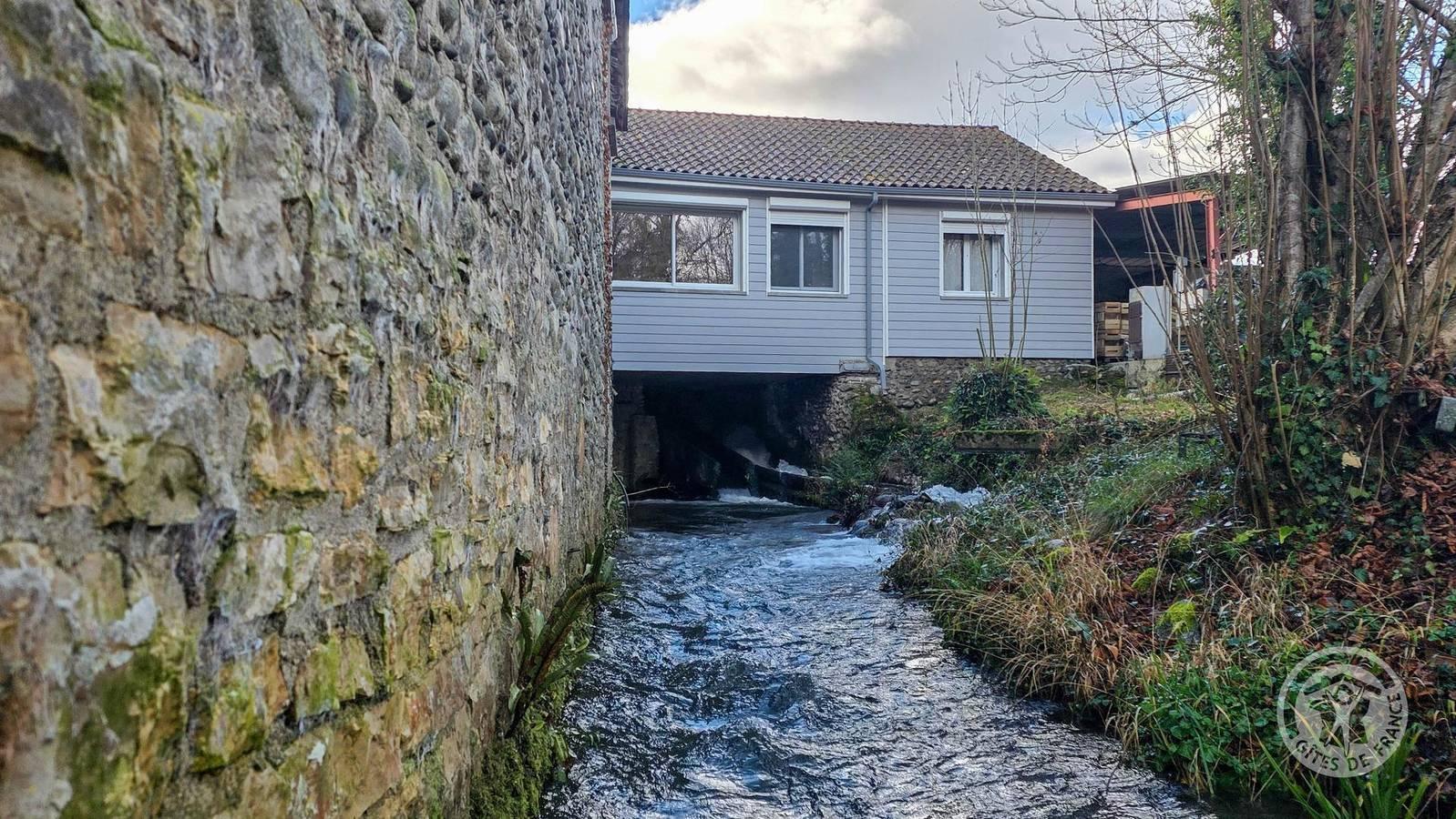Le Moulin de la Gaou in Momères, Hautes-Pyreneeën, Frankrijk voor 4 personen foto 21