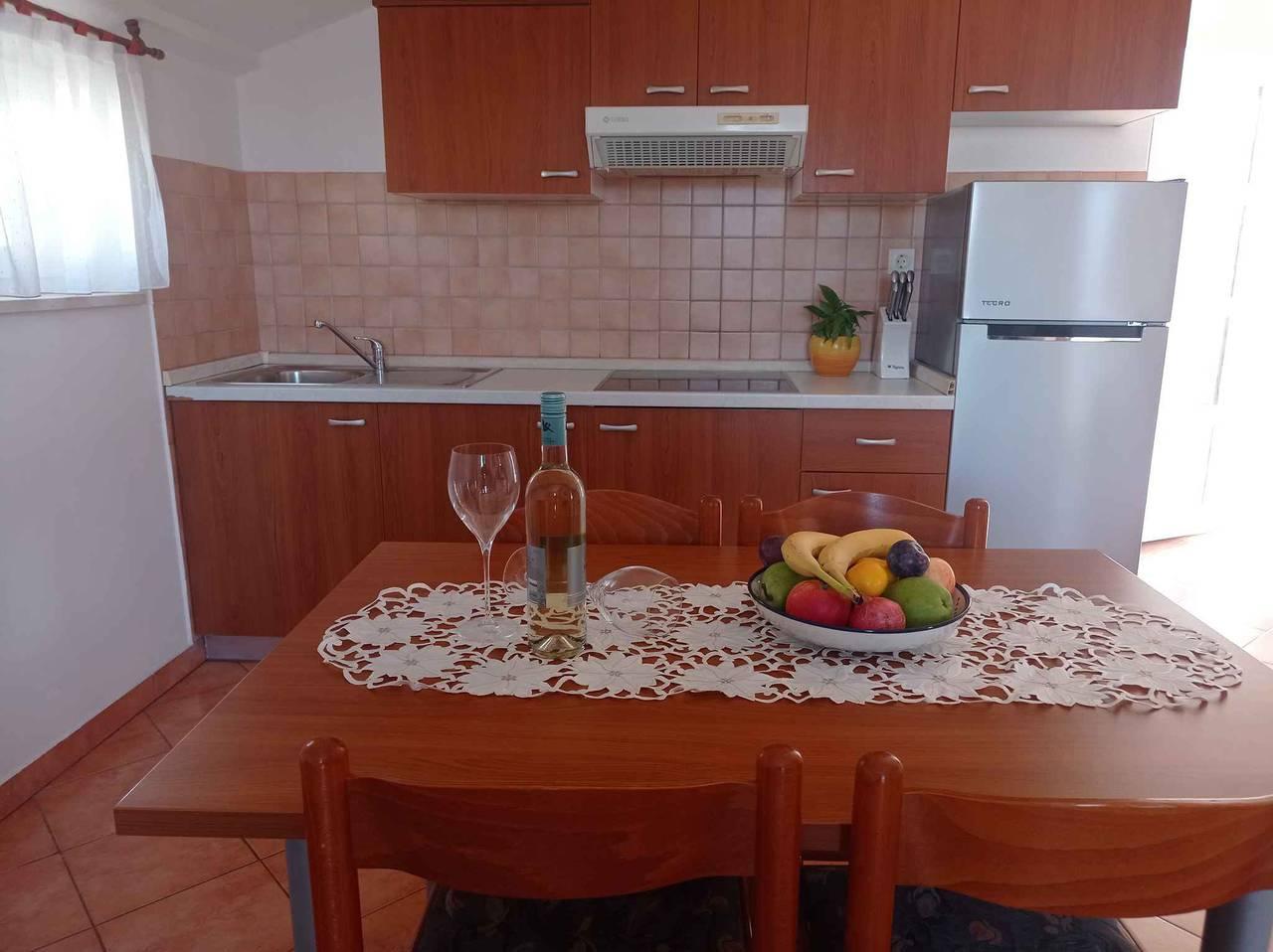 Vakantiewoning met groot terras in Medulin City, Medulin, Kroatië voor 5 personen foto 21