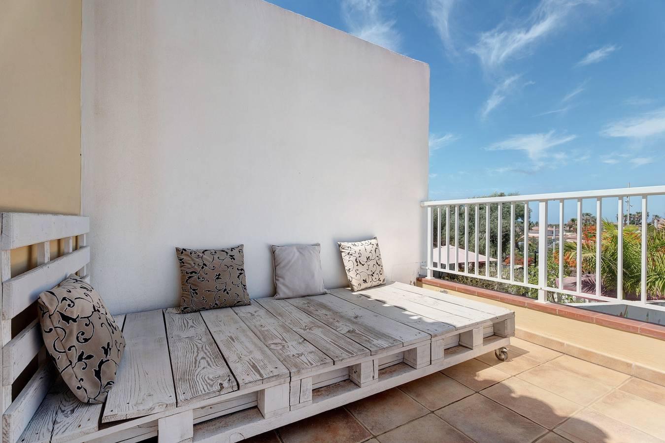 Mooi appartement in Costa Silencio met zwembad, Wi-Fi, tuin & in Costa del Silencio, Arona, Spanje voor 2 personen foto 25