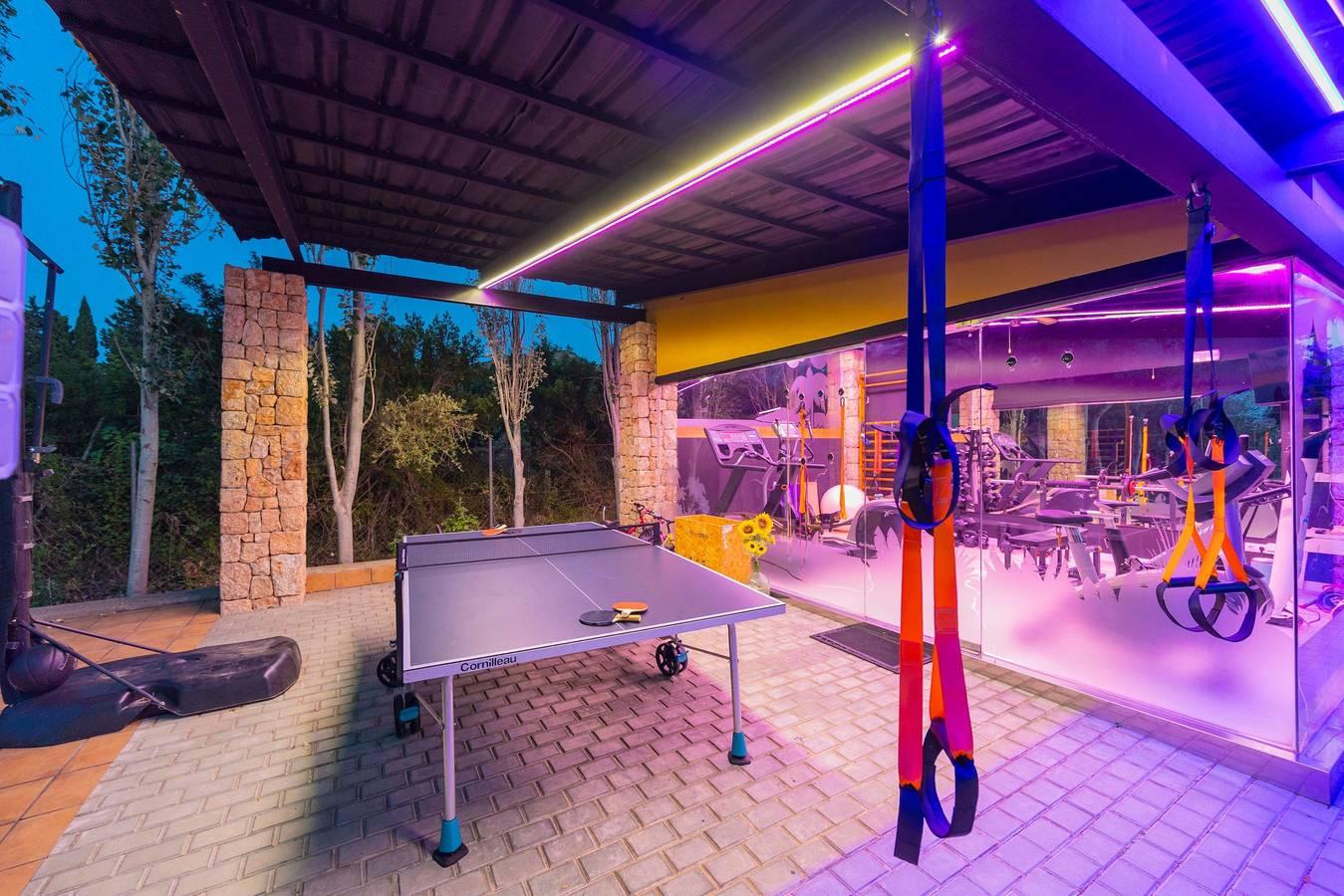 Landhuis 'Els Oscols 53' met zeezicht, Wi-Fi en airconditioning in Alcúdia, Noord-Mallorca, Spanje voor 8 personen foto 20