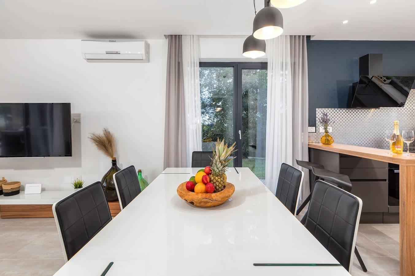 Villa Sama - Prachtige villa in eigentijds design met privézwembad in Žminj, Centraal Istrië, Kroatië voor 8 personen foto 19
