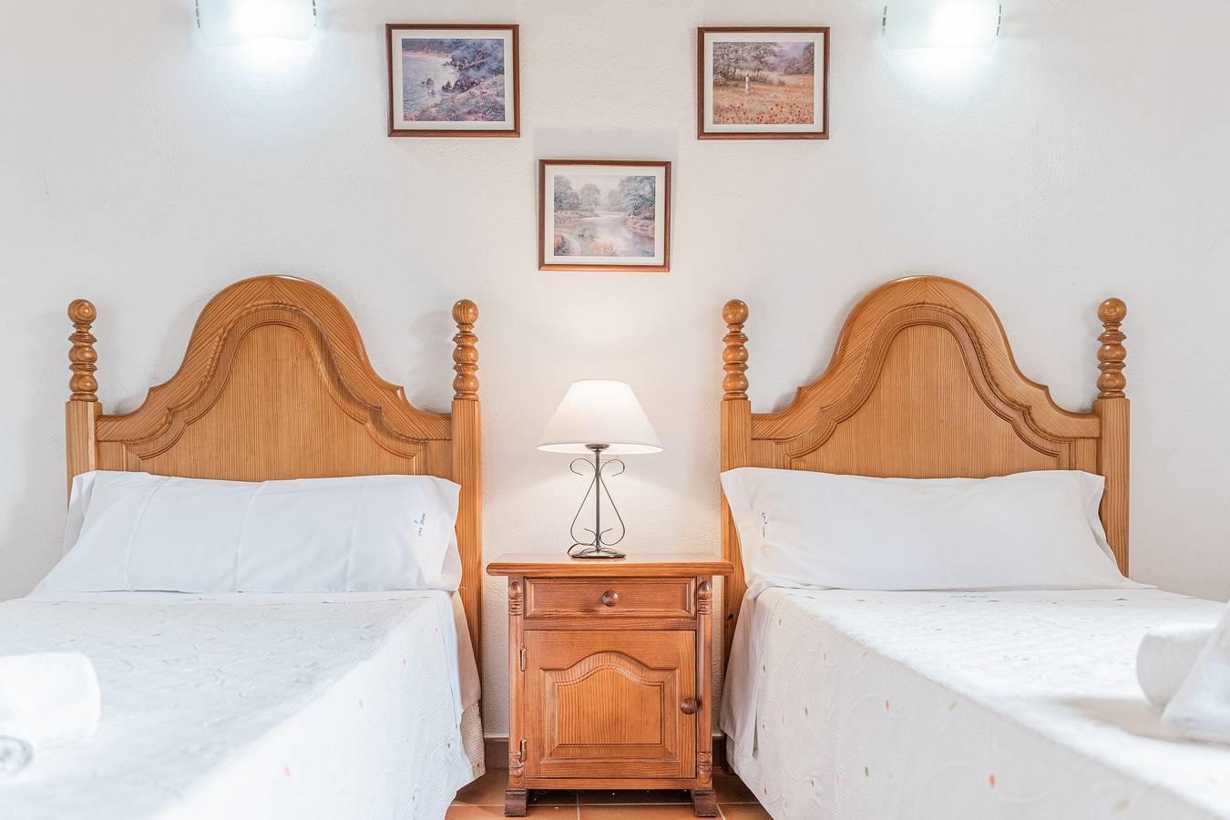 Rustige locatie met zwembad - Villa Can Jaume in Pollença, Kust van Mallorca, Spanje voor 6 personen foto 21