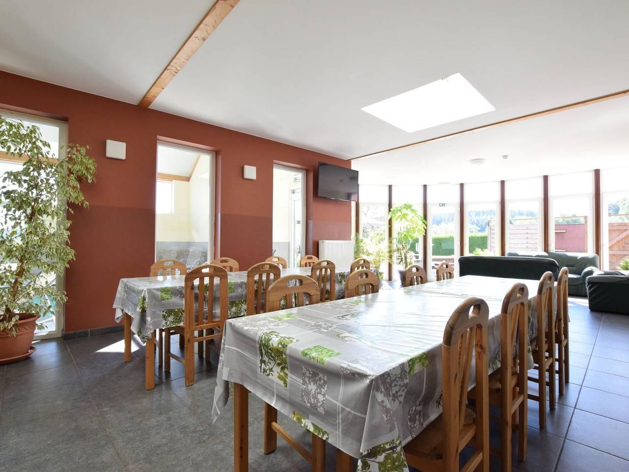 Vakantiehuis in Ardennen met Zwembad & Sauna in Marche-en-Famenne, Provincie Luxemburg, België voor 33 personen foto 19