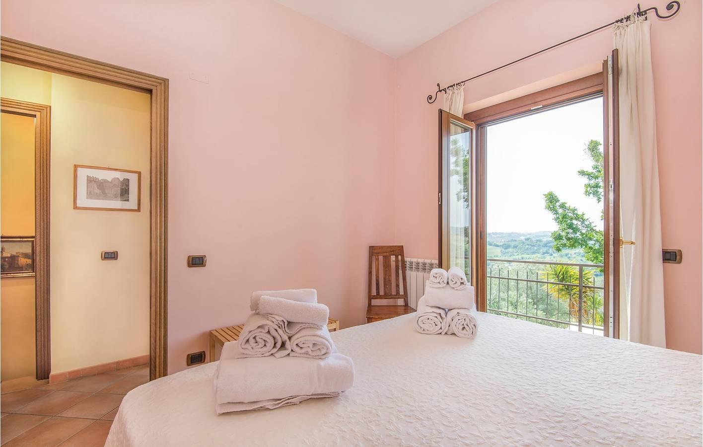 Zonnig appartement met zwembad, terras en wifi op 1,5 km in Poggio Catino, Provincie Rieti, Italië voor 8 personen foto 23