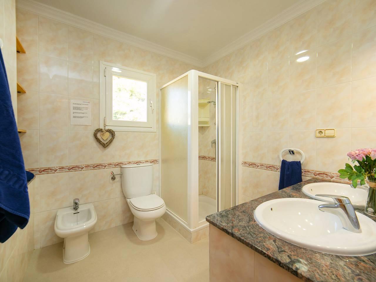 Vakantiehuis met privézwembad en zwembad in Costeres Urbanization, Calpe, Spanje voor 10 personen foto 22
