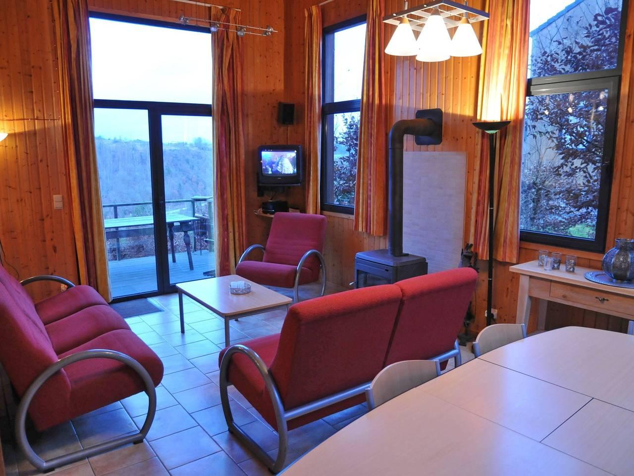 Vakantiehuis in Houffalize bij Nisramont in Houffalize, Bastenaken, België voor 6 personen foto 2