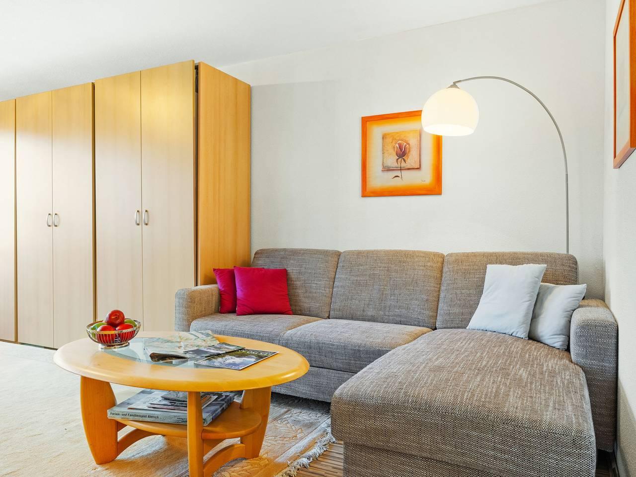 Vakantieappartement met speeltuin en 1 slaapkamer en balkon in Ernen, Aletsch Arena, Zwitserland voor 2 personen foto 8