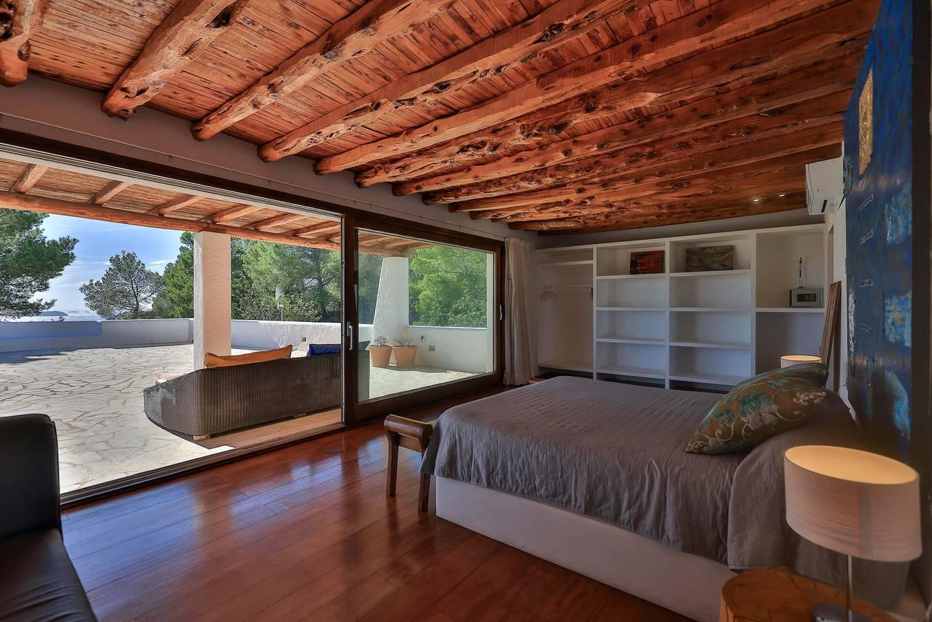 Villa Kumharas in Ibiza, Spanje voor 10 personen foto 23