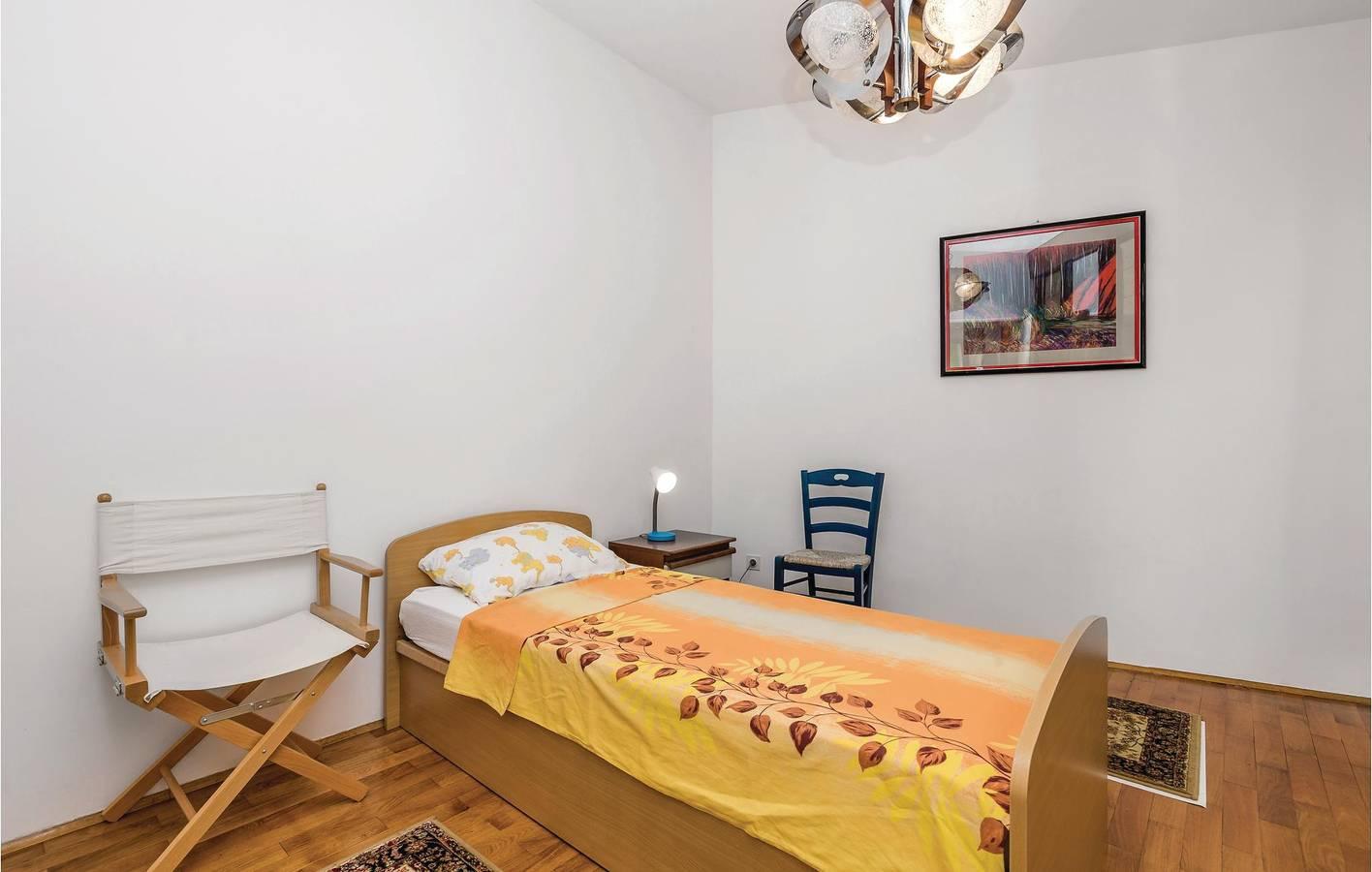 Ruim appartement met terras, garage en wifi – 1,5 km in Plaža Črnikovica, Opatija Riviera, Kroatië voor 7 personen foto 19