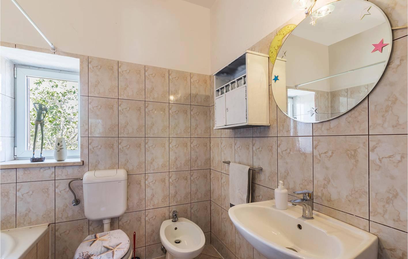 Gezellig appartement met 1 slaapkamer vlak bij de luchthaven in Marčana, Zuidkust Istrië, Kroatië voor 6 personen foto 24