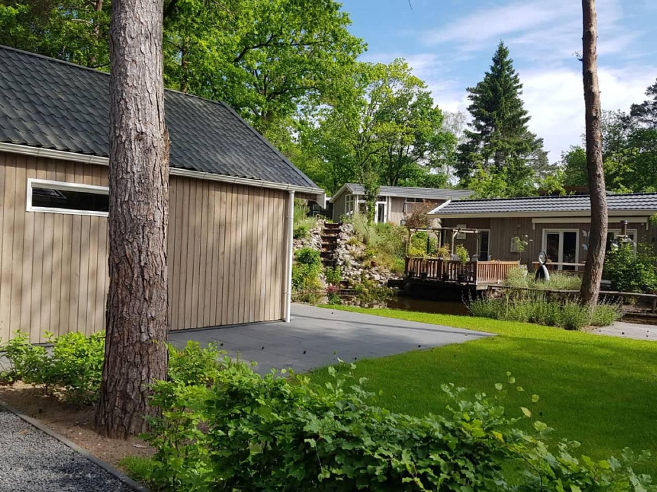 Uniek chalet aan de vijver in Veluwe, Nederland voor 4 personen foto 19