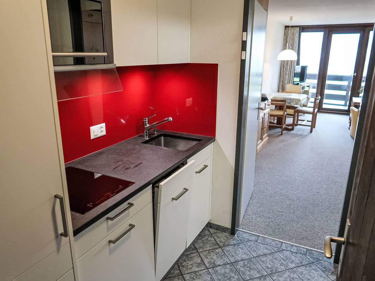 Vakantieappartement met binnenzwembad en zwembad in Disentis, Surselva, Zwitserland voor 2 personen foto 5