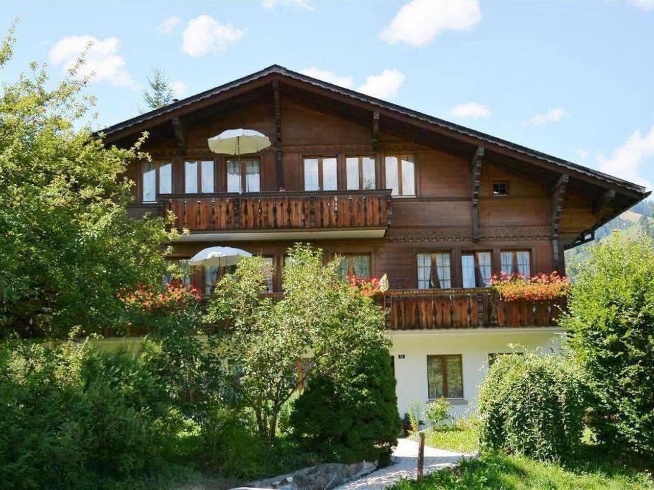 Abendrot in Saanenmöser, Saanen, Zwitserland voor 2 personen foto 2