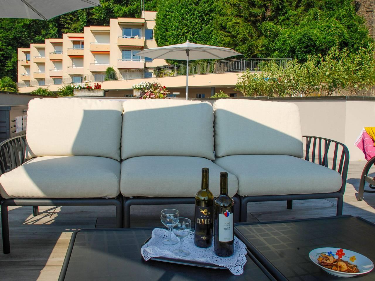 Vakantieappartement met zwembad en 2 slaapkamers en terras in Lugano, Luganomeer, Zwitserland voor 4 personen foto 24