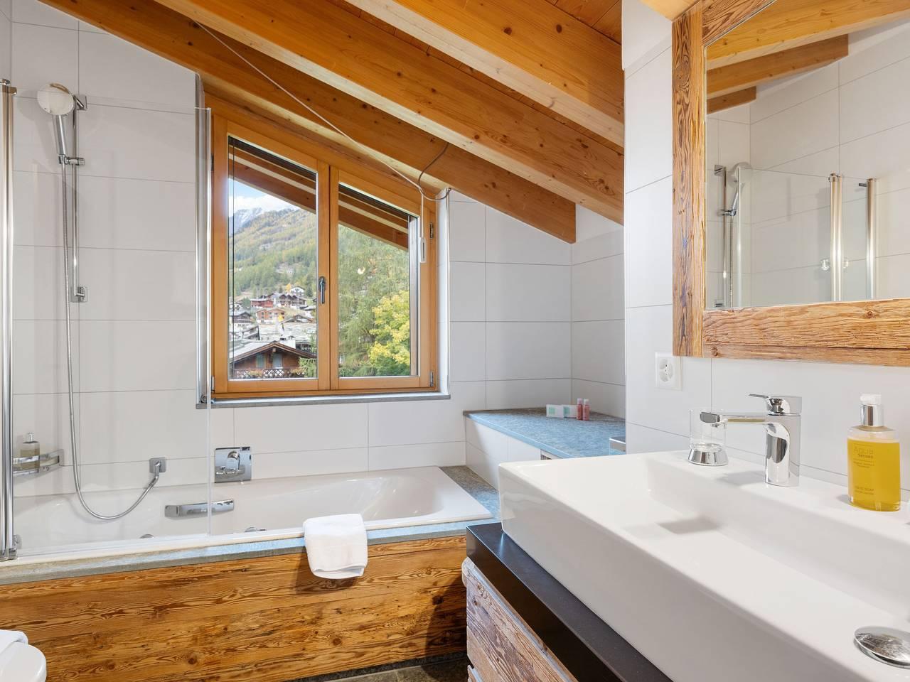 Vakantieappartement met sauna en 3 slaapkamers en balkon in Zermatt, Walliser Alpen, Zwitserland voor 6 personen foto 19