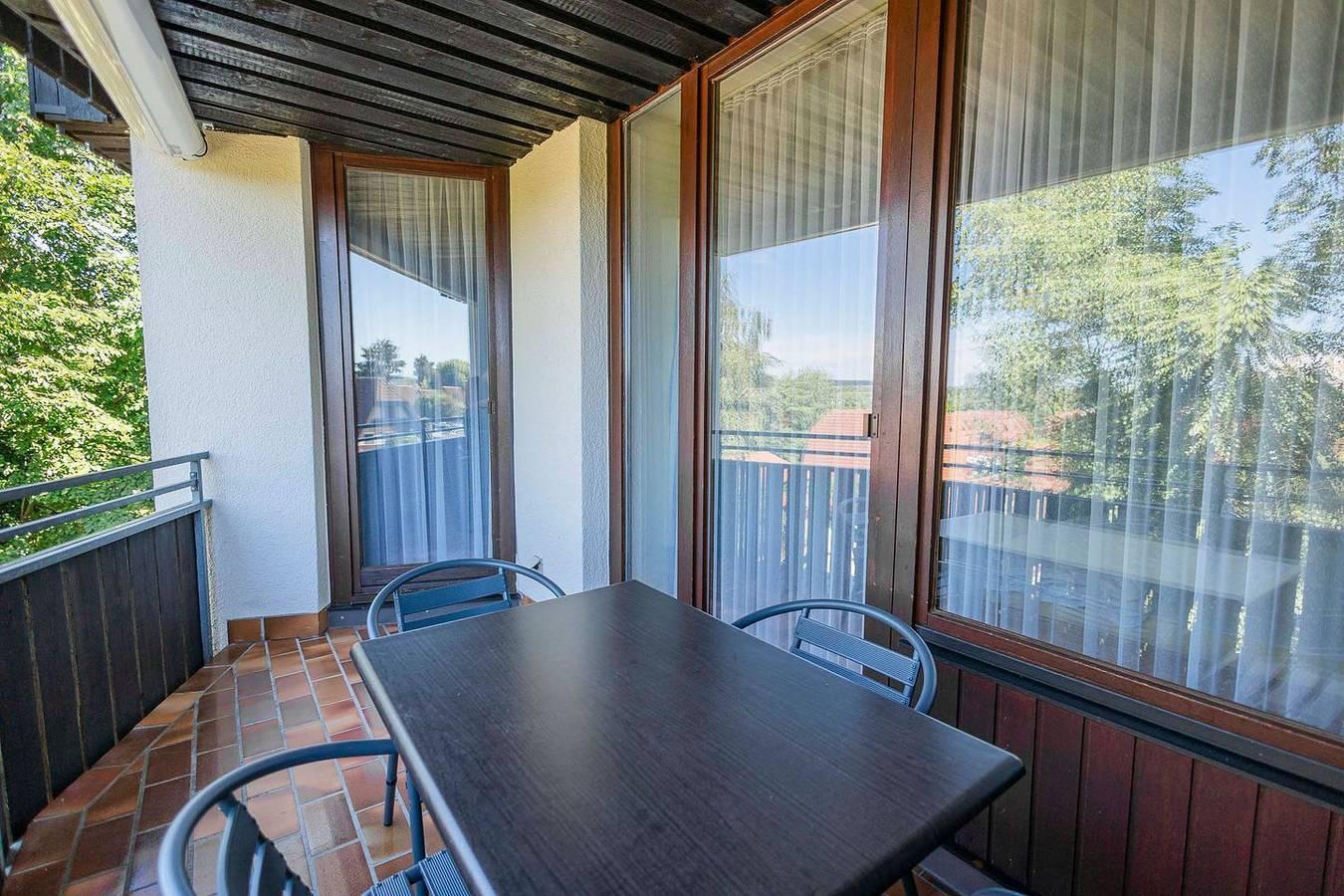 Vakantieappartement met balkon en 1 slaapkamer in Immenstaad am Bodensee, Duitsland voor 4 personen foto 22
