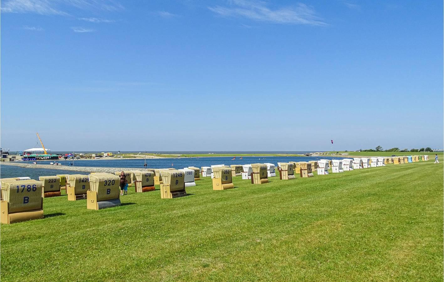 Büsum Strand Appartement: Terras, Parkeerplaats, 1.5km in Büsum, Dithmarschen, Duitsland voor 4 personen foto 22