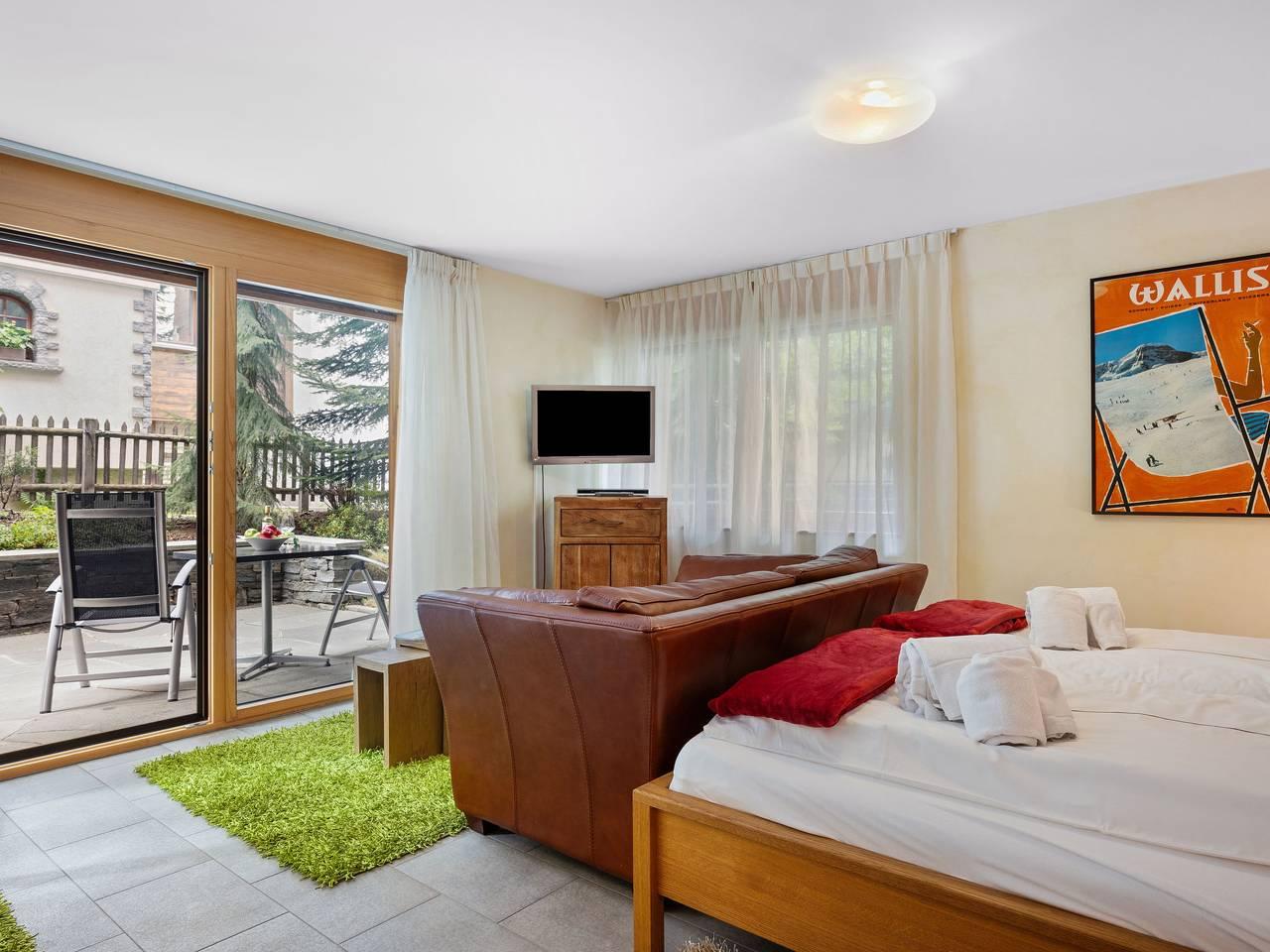 Vakantieappartement met sauna en 1 slaapkamer en terras in Zermatt, Walliser Alpen, Zwitserland voor 2 personen foto 8