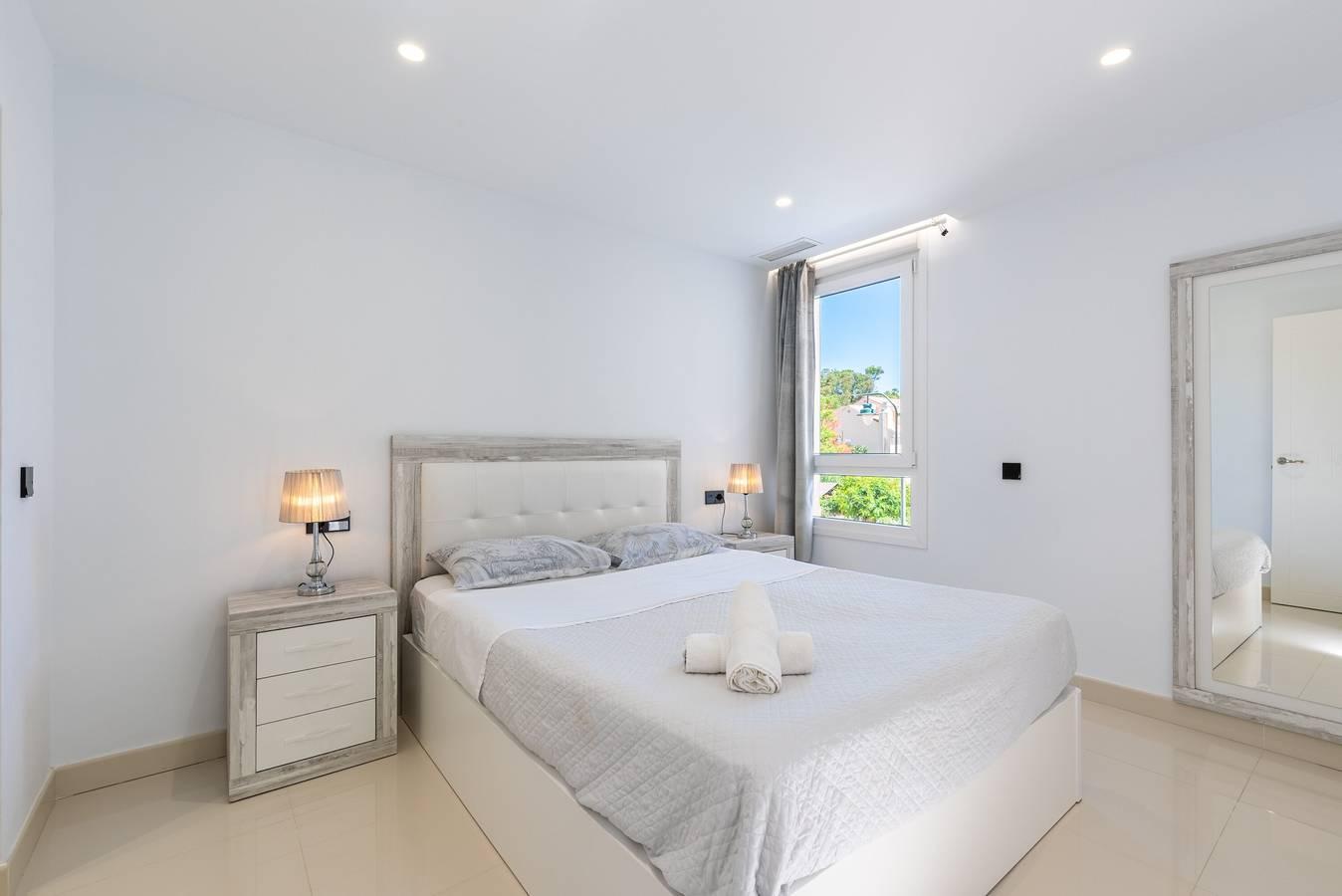 Luxe Villa "Ohana 2" met Zwembad, Wifi, Terras & Tuin in Churriana, Malaga, Spanje voor 8 personen foto 21