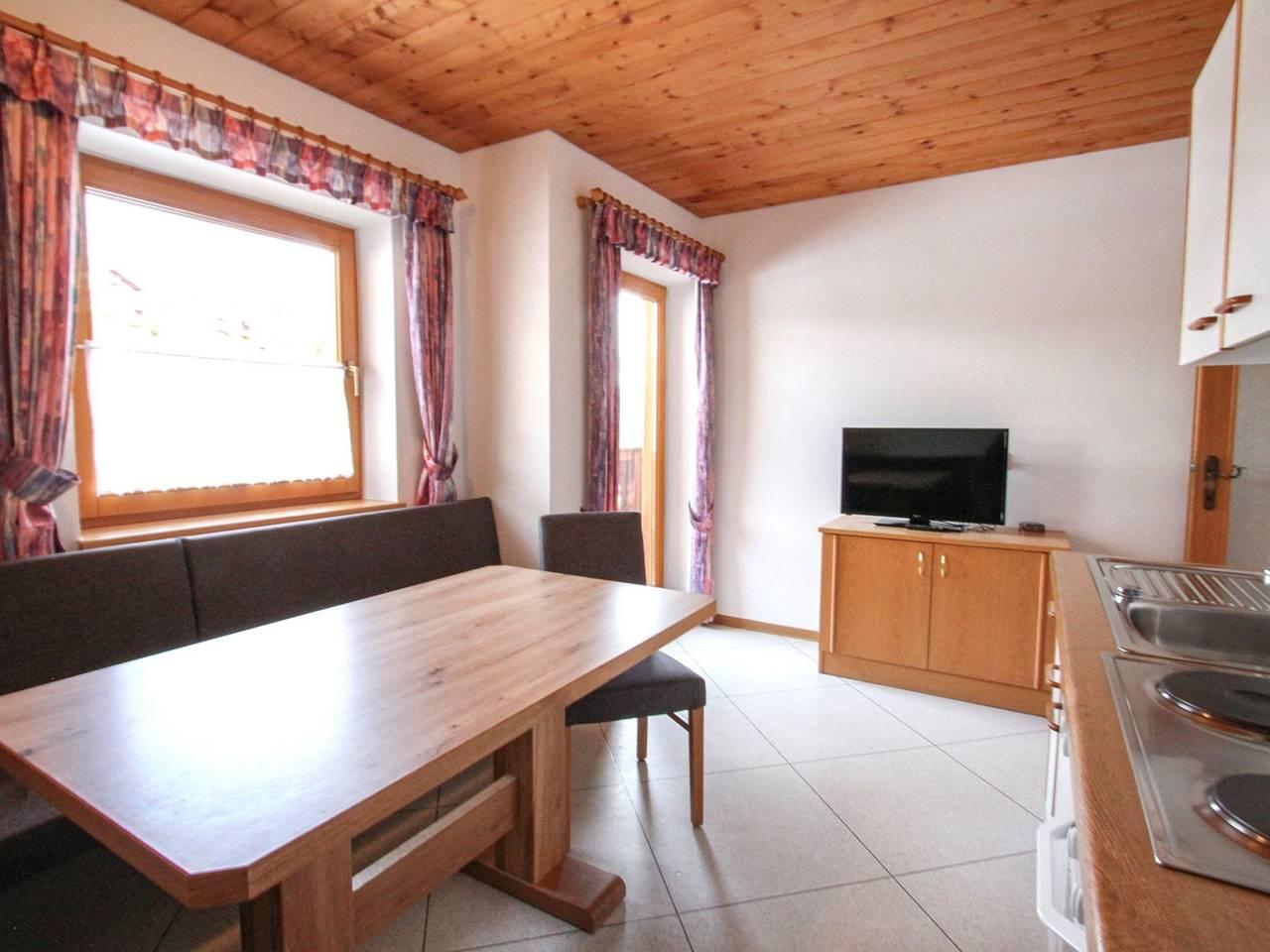 Voithofer met 2 slaapkamers en balkon in Königsleiten, Pinzgau, Oostenrijk voor 4 personen foto 4