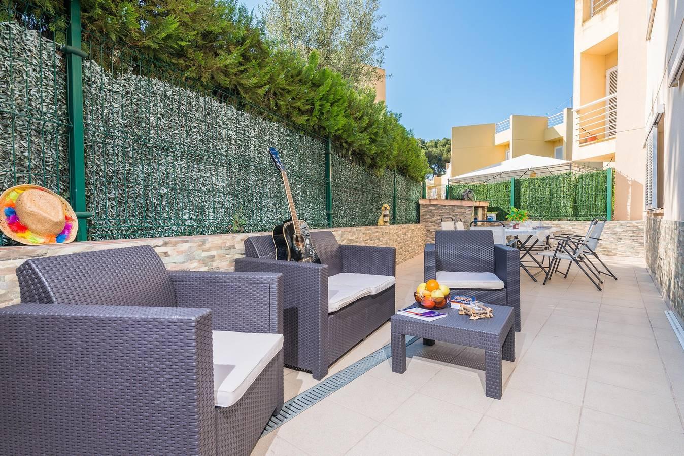 Vakantiehuis 'Rotonda De Aucanada' met privé zwembad, Wi-Fi in Port d'Alcúdia, Alcúdia, Spanje voor 6 personen foto 24
