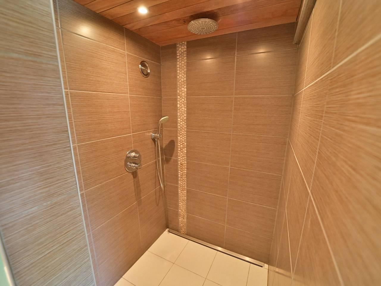 Chalet in Durbuy met Jacuzzi & Tuin in Somme-Leuze, België voor 9 personen foto 22