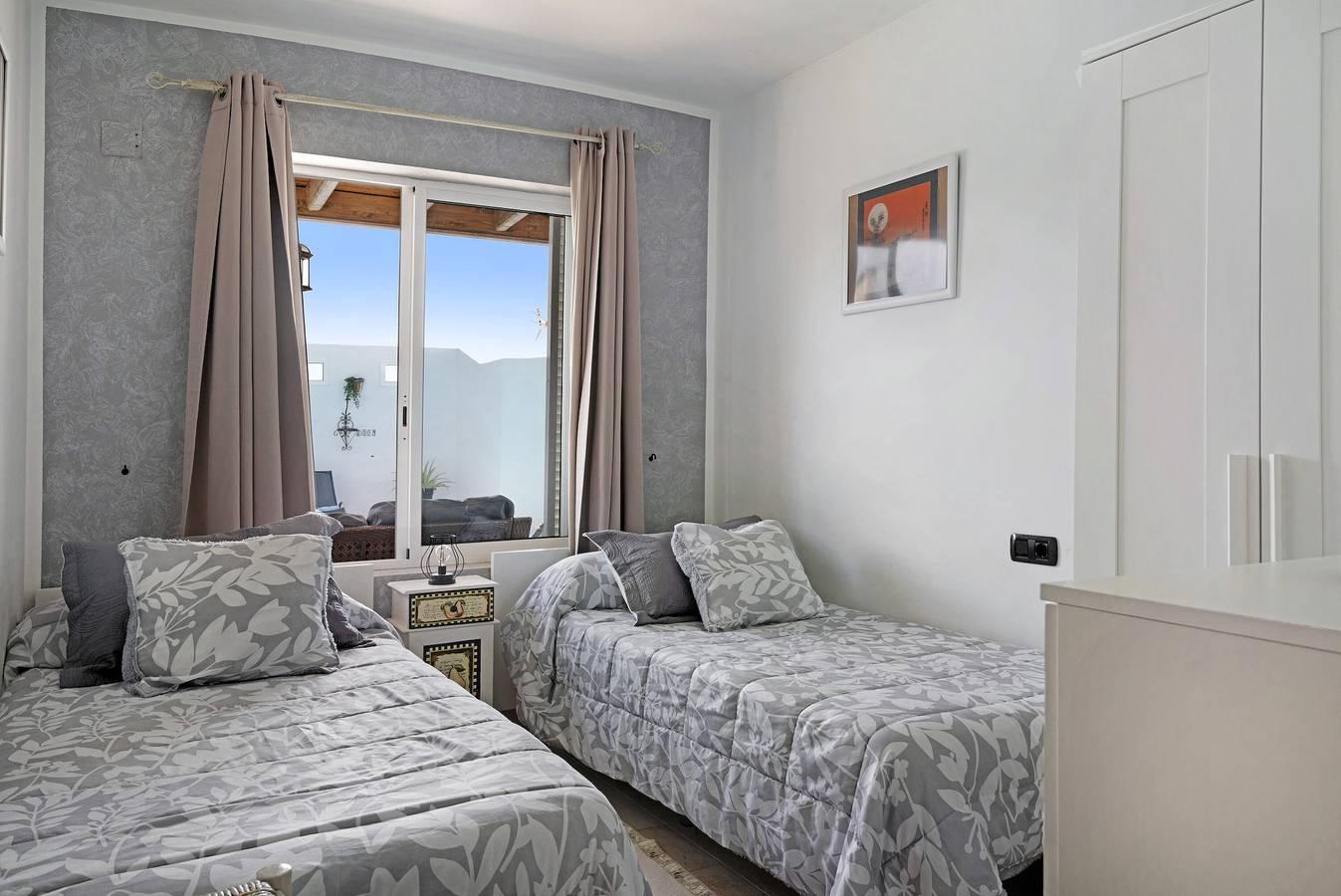 Vakantievilla 'Fae' met privé zwembad, privé terras en Wi-Fi in Playa Blanca, Yaiza, Spanje voor 6 personen foto 19
