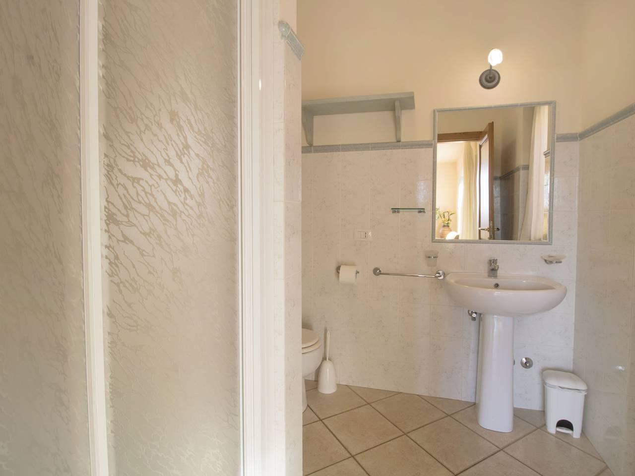 Vakantieappartement met hottub en zwembad in Sorano, Provincie Grosseto, Italië voor 4 personen foto 17