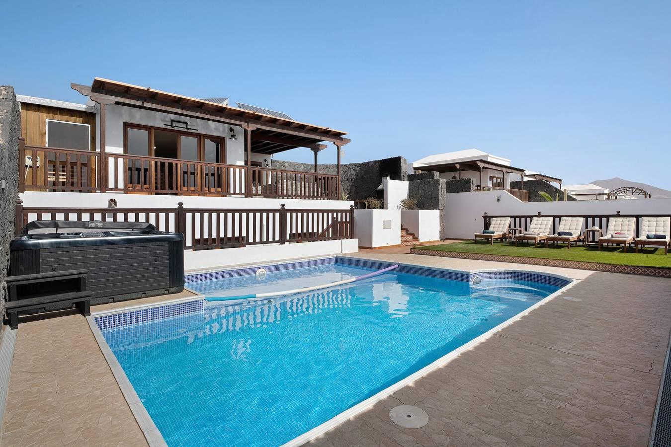 Vakantiehuis in Yaiza, Spanje voor 10 personen