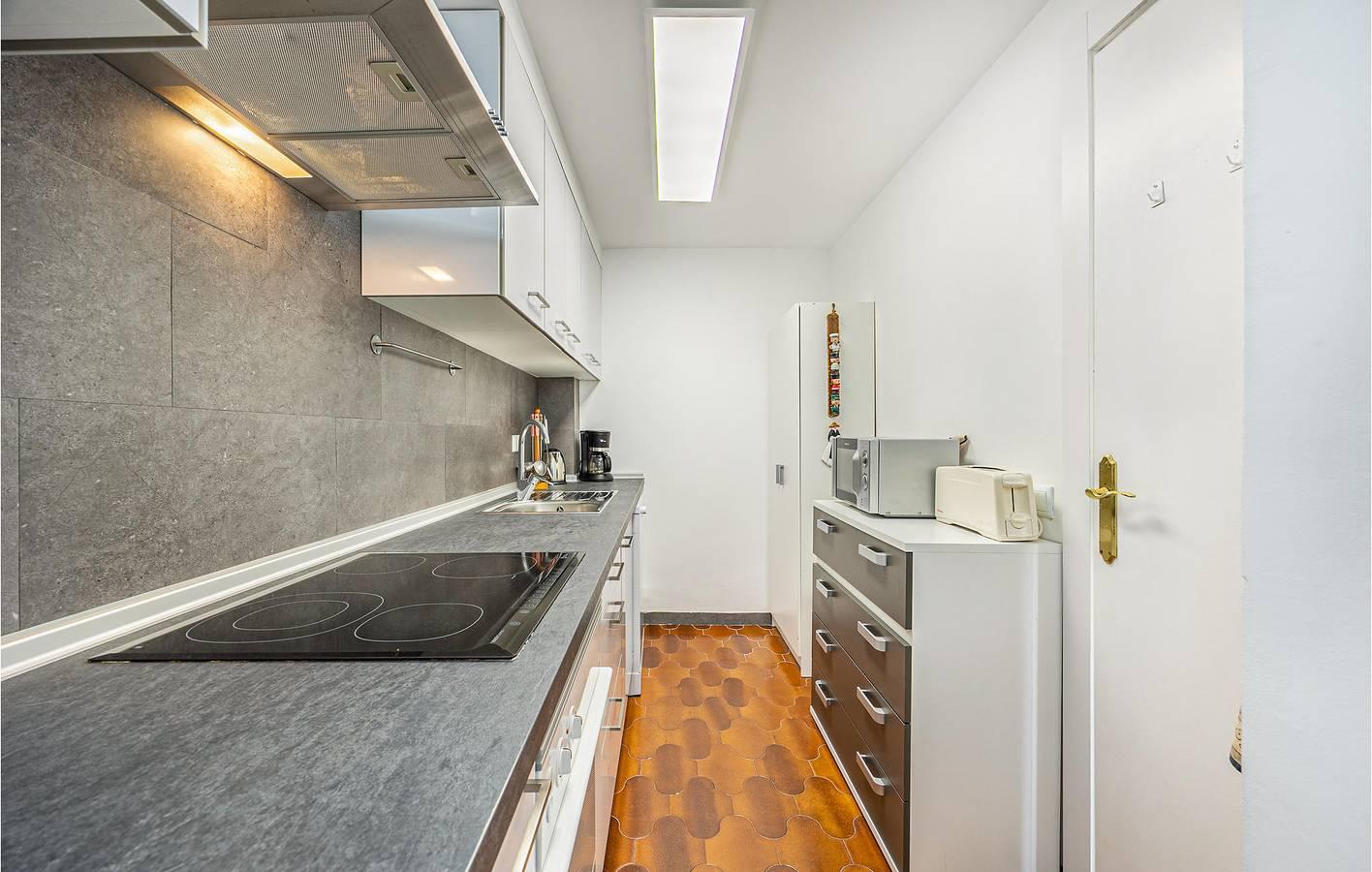 Appartement aan het strand in Platja de l'Horta-Mutxavista (San Juan Playa), El Campello, Spanje voor 6 personen foto 21