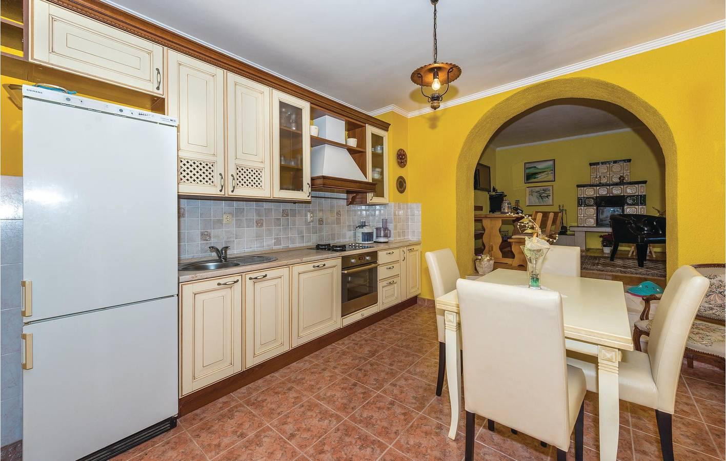 Ruim appartement met 1 slaapkamer, zwembad, wifi en een volledig in Dalmatian Zagora, Kroatië voor 6 personen foto 21