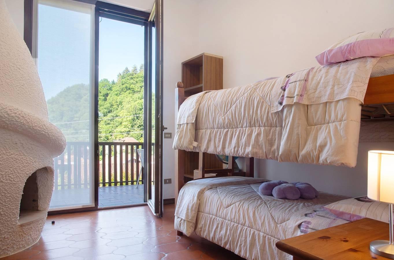 Huisdiervriendelijk vakantiehuis "Villa Olga Lago in Castello Valtravaglia, Castelveccana, Italië voor 6 personen foto 18