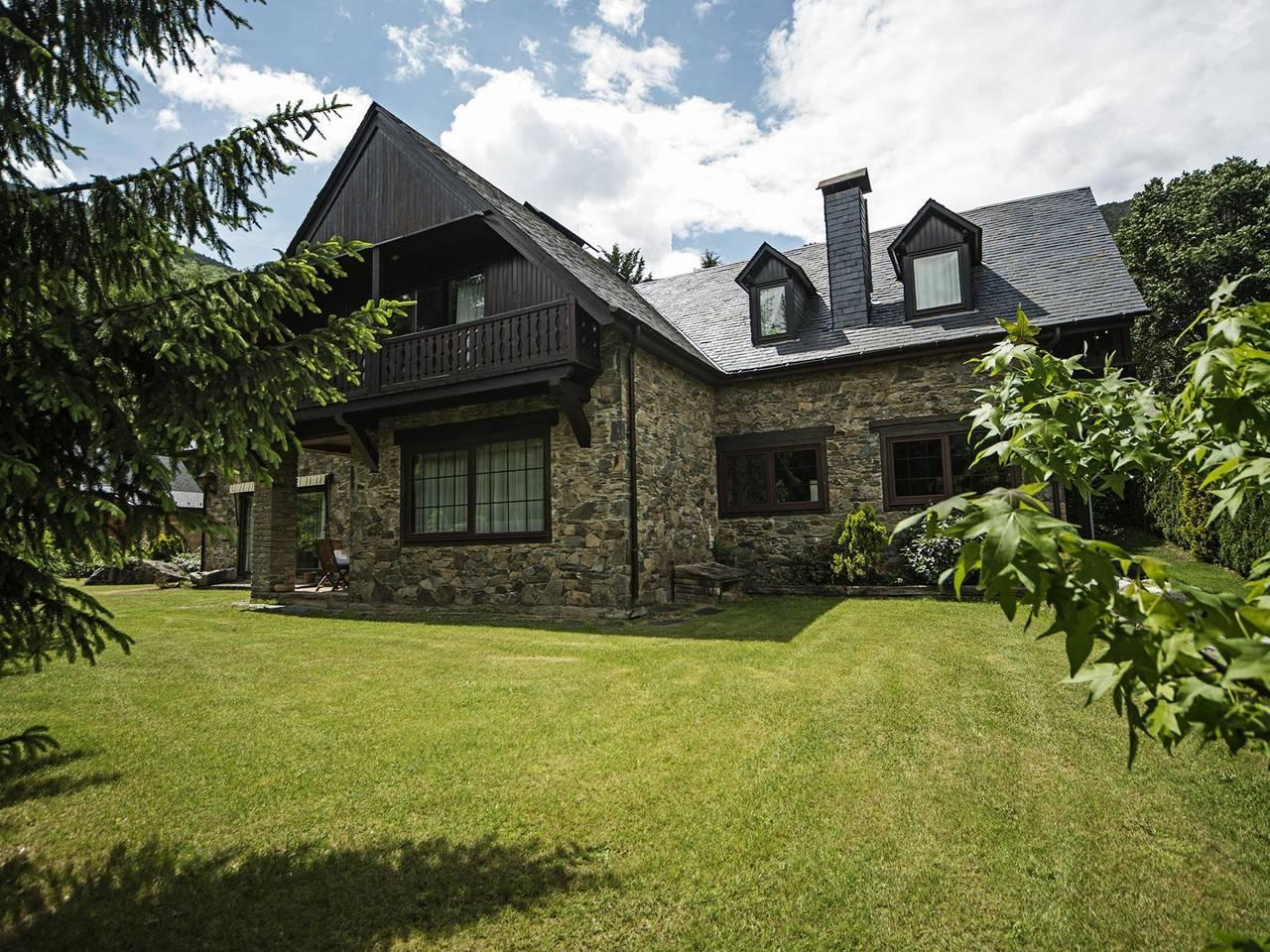 Vakantiehuis in Pyreneeën, Spanje voor 9 personen