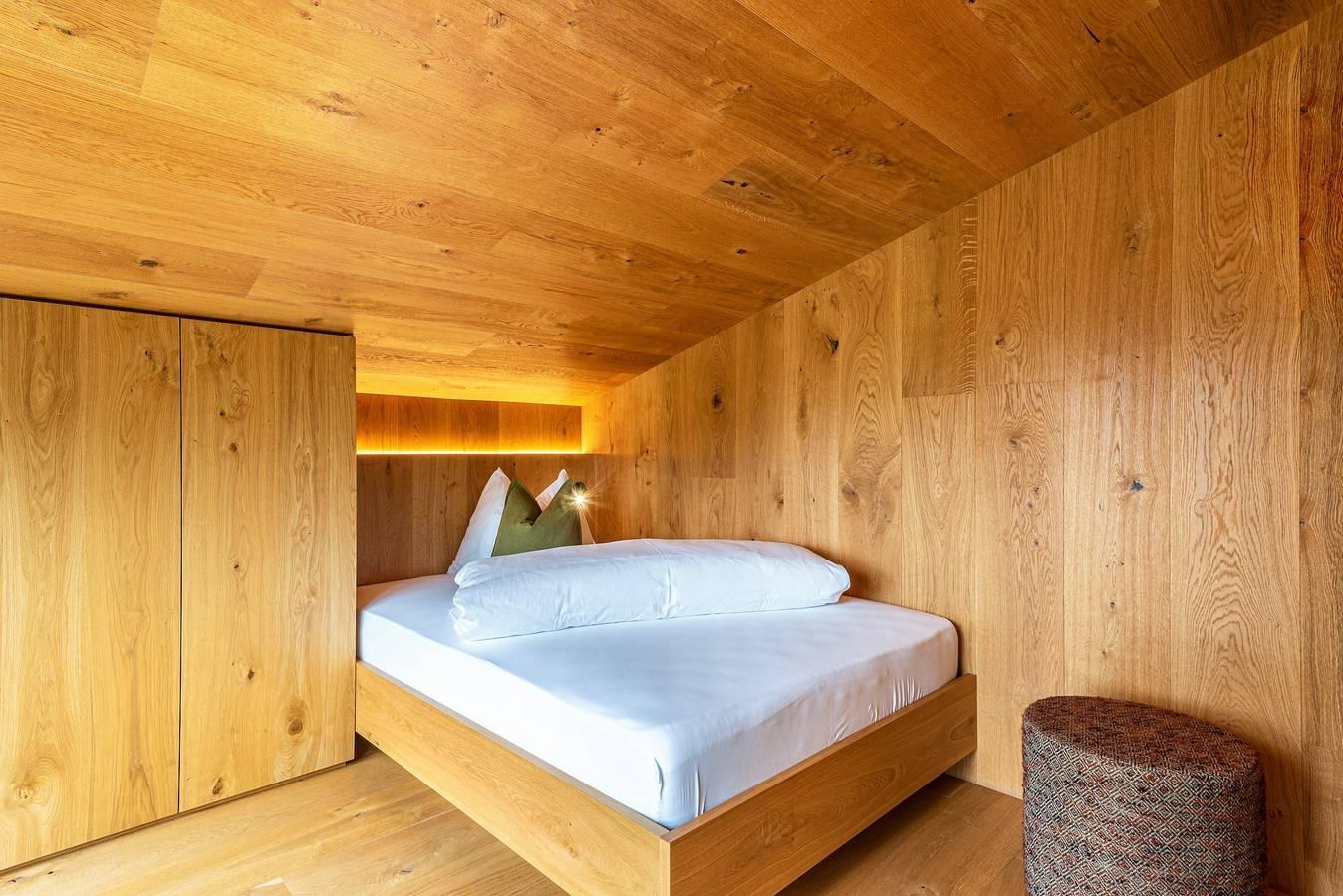 Chalet "Bergfreund" met uitzicht op de bergen, sauna, tuin in Olang, Dolomiti Superski, Italië voor 8 personen foto 20