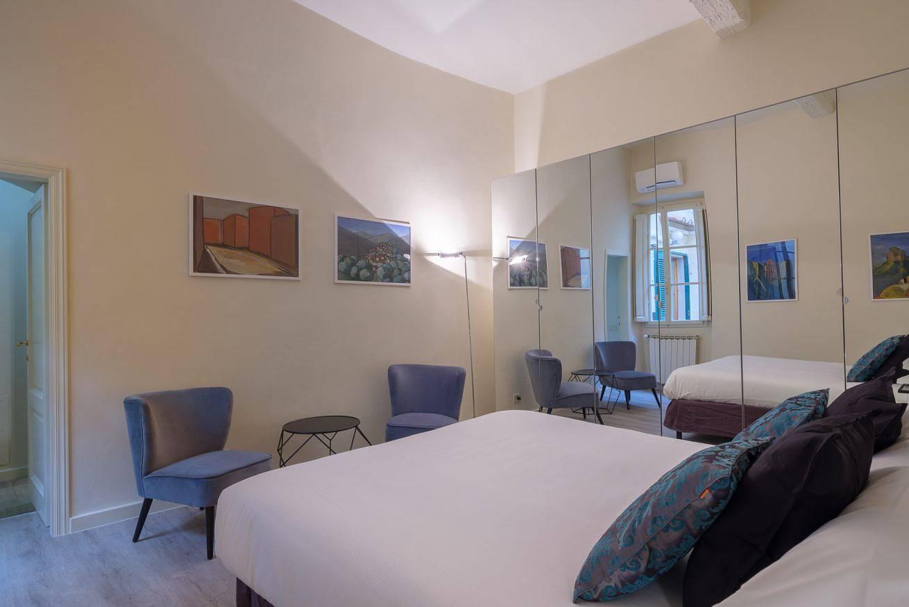 Beautiful Flat In Oltrarno in Florence city center, Florence, Italië voor 8 personen foto 23