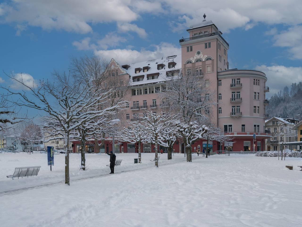 Vakantieappartement met binnenzwembad en zwembad in Interlaken, Meer van Thun, Zwitserland voor 4 personen foto 21