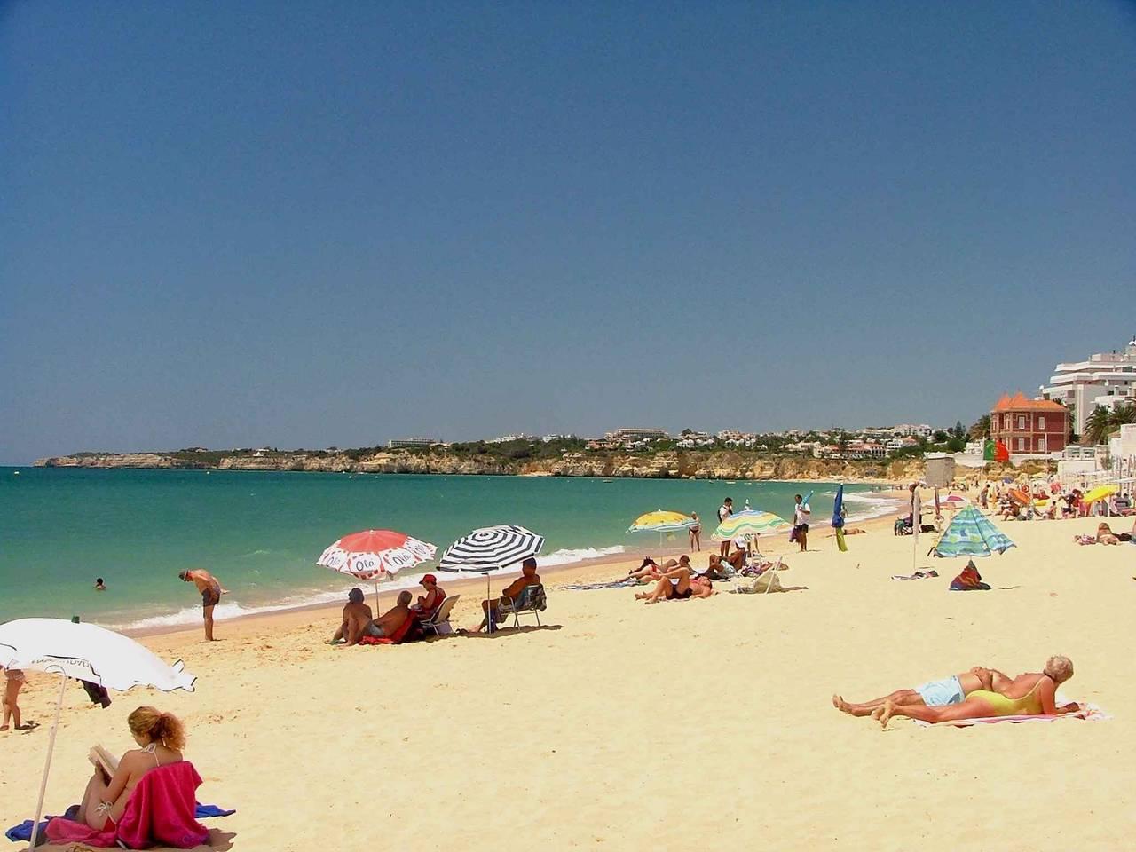 Vakantieappartement met balkon en zwembad in Alporchinhos, Porches, Portugal voor 8 personen foto 22