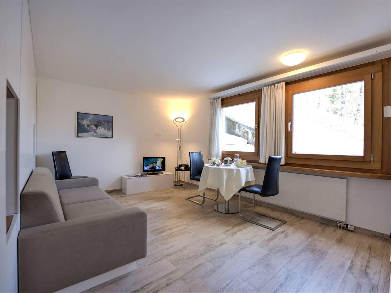 Chesa Munteratsch 311 in Silvaplana-Surlej, Silvaplana, Zwitserland voor 2 personen foto 10