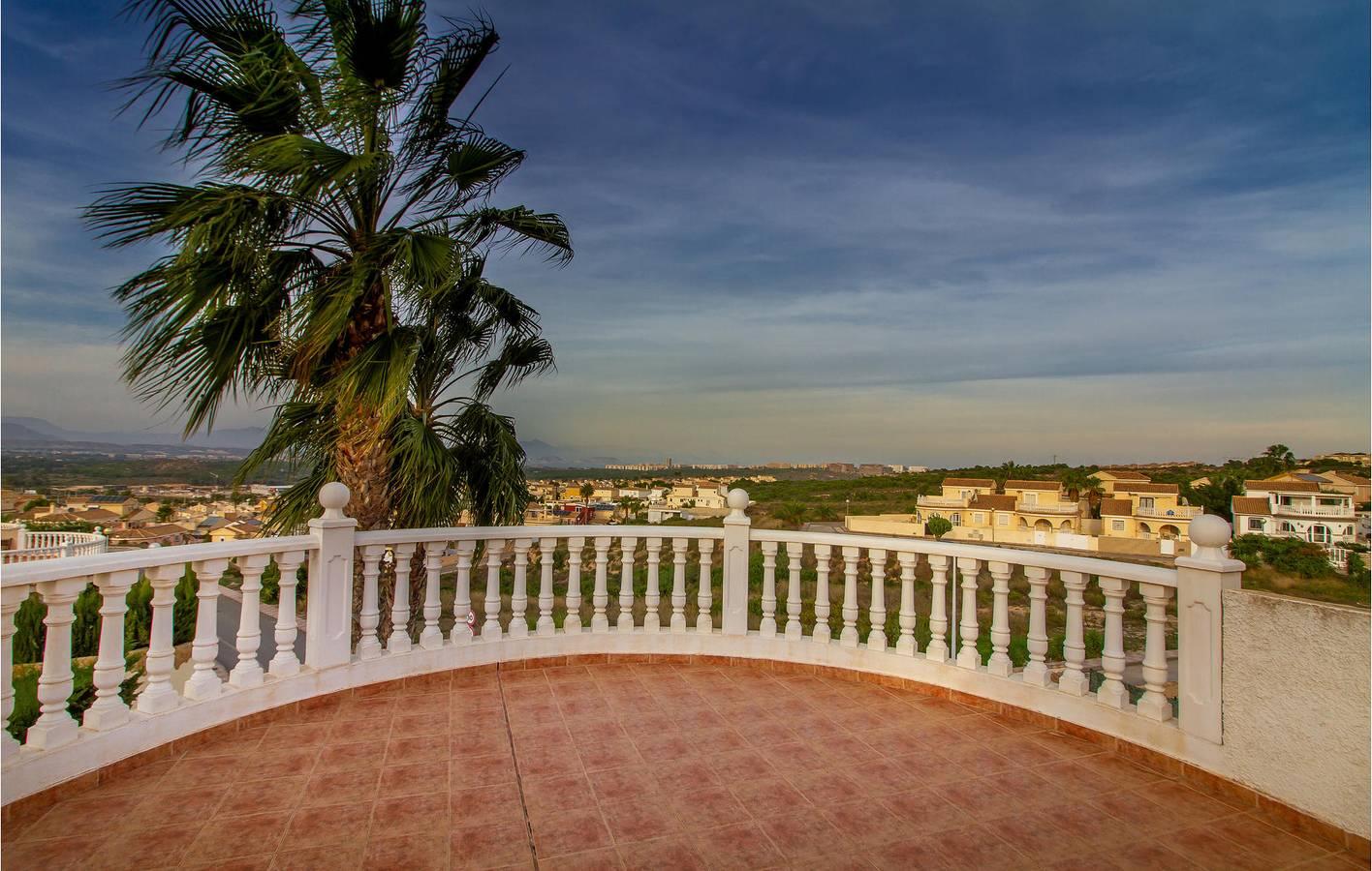 Vakantiehuis in Santa Pola, Spanje voor 12 personen foto 10