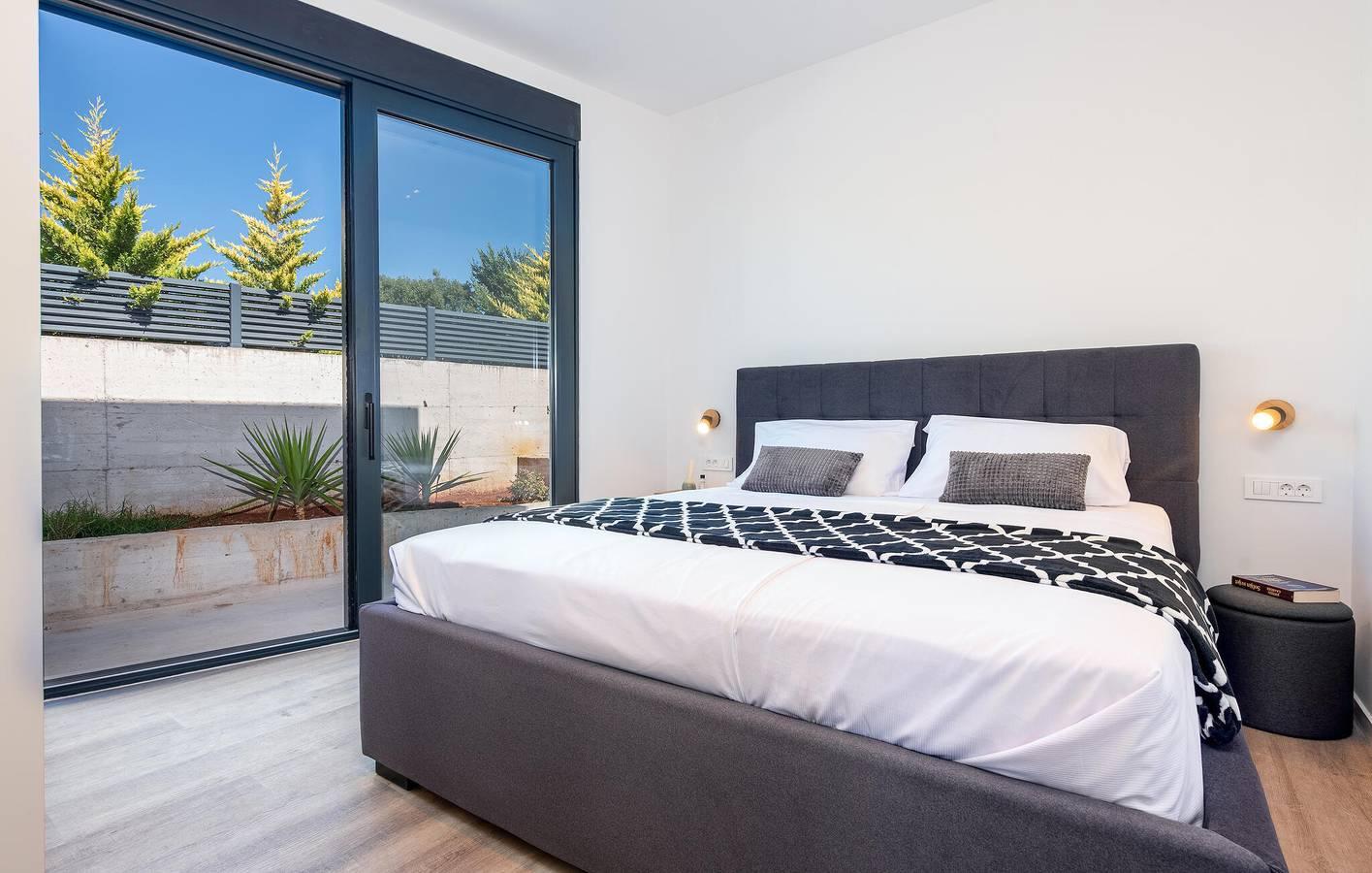 Gezellig appartement met 2 slaapkamers, zwembad, vlak bij het strand en wifi in Nin, Kroatië voor 6 personen foto 20