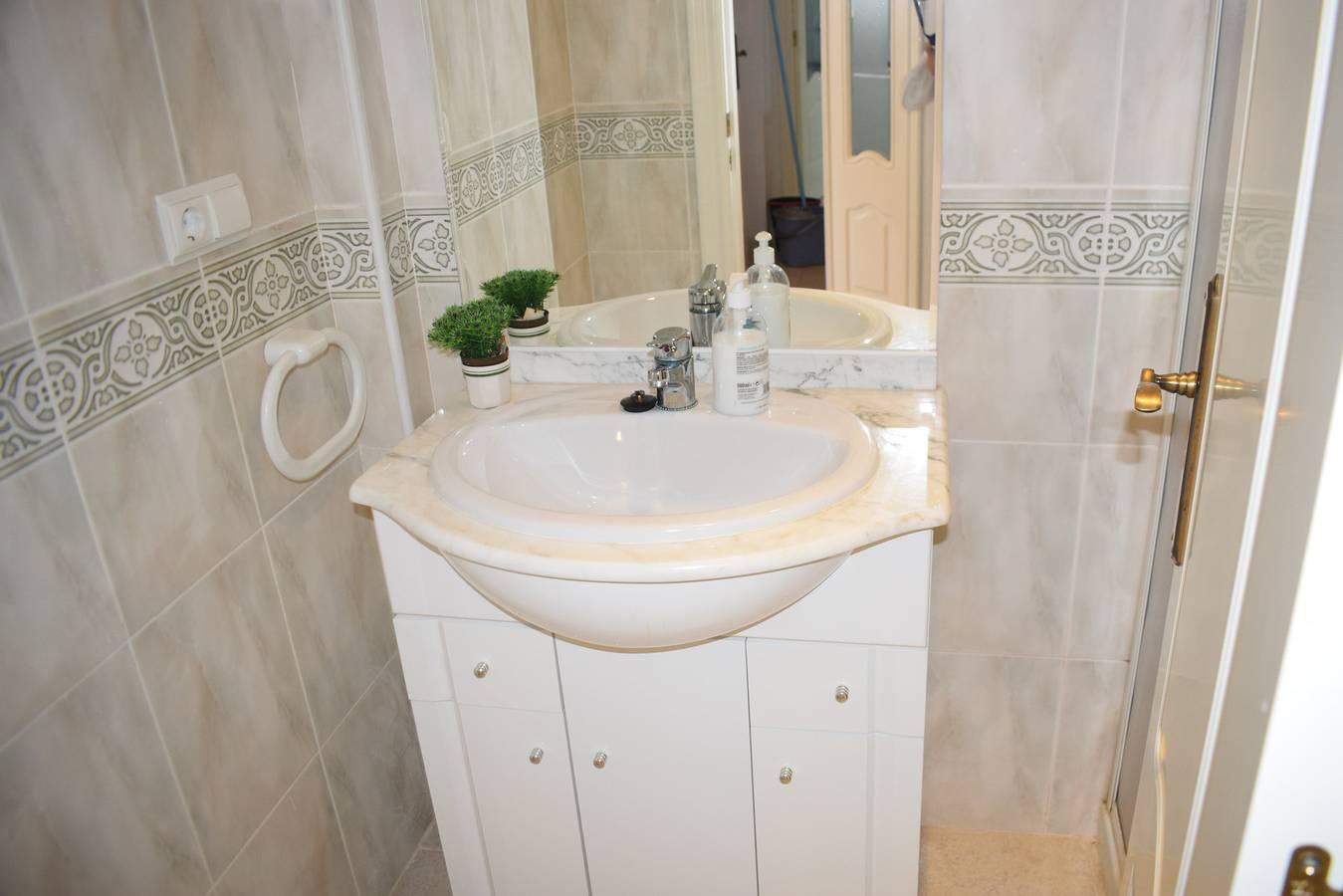 Vakantieappartement met zwembad en ligging bij zee in El Palmar, Costa Blanca, Spanje voor 6 personen foto 23