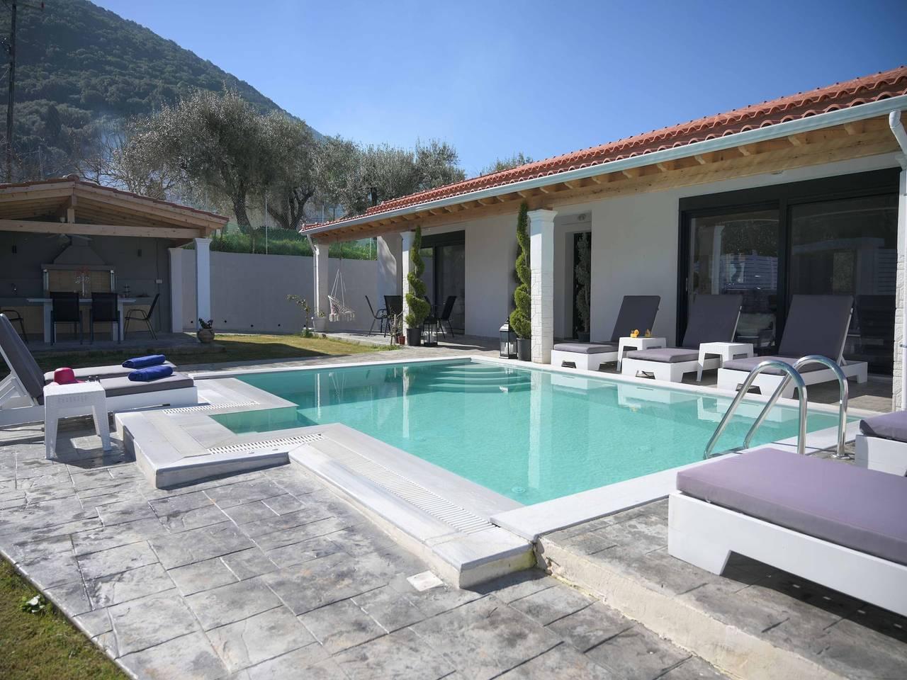 Vakantiehuis in Corfu, Griekenland voor 12 personen