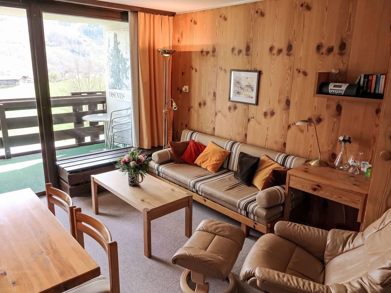 Vakantieappartement met binnenzwembad en zwembad in Disentis, Surselva, Zwitserland voor 4 personen foto 3